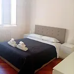 La Casa Di Megaride
